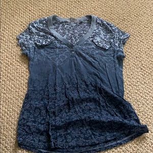 Athleta T-shirt Black ombré burnt floral patter